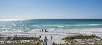 DIRECT GULFRONT,2 BALCONIES,3KING BEDS ,GREAT LOCATION  ,GULFRONT POOL