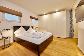 2 Schlafzimmer, Bügeleisen/Bügelbrett, Reisekinderbett, kostenloses WLAN