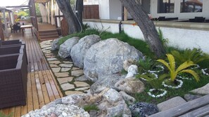 Privatstrand in der Nähe, schwarzer Sandstrand, Shuttle zum Strand