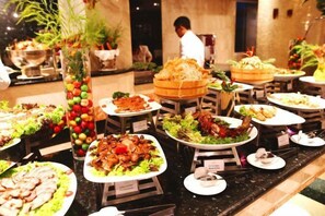 تناول الطعام