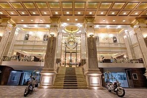 قاعة الولائم والاحتفالات