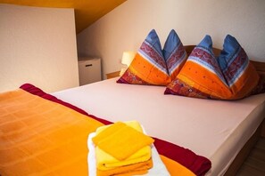 1 quarto, Wi-Fi de cortesia, roupa de cama
