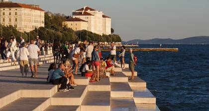 Room in Zaton (Zadar) with WIFI, Washing machine (4141-8)