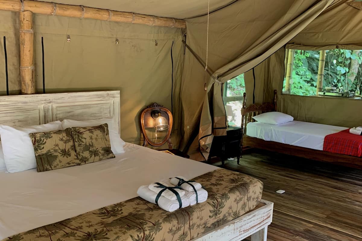 Superior Tree House, Hill View | 1 bedroom, down comforters, desk, laptop workspace
