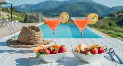 Villa del Duca - Private villa, 4 bedrooms, pool, A/C, wifi, pets, BBQ, Marche