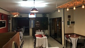 Breakfast area - Hotel Ideal (Villa Carlos Paz)