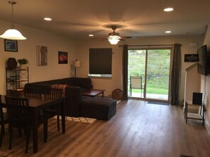 TV - Big Sky Haven, Quiet and Centrally Located for Skiing, Fishing, Golfing 
 (Big Sky)