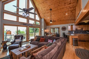 House, Multiple Beds, Hot Tub, Mountain View | Living room | Fireplace - Bears Eye View (McHenry)