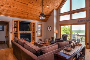 House, Multiple Beds, Hot Tub, Mountain View | Living room | Fireplace - Bears Eye View (McHenry)