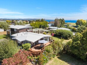 Exterior - Wharewaka Hideaway - Wharewaka Holiday Home (Wharewaka)