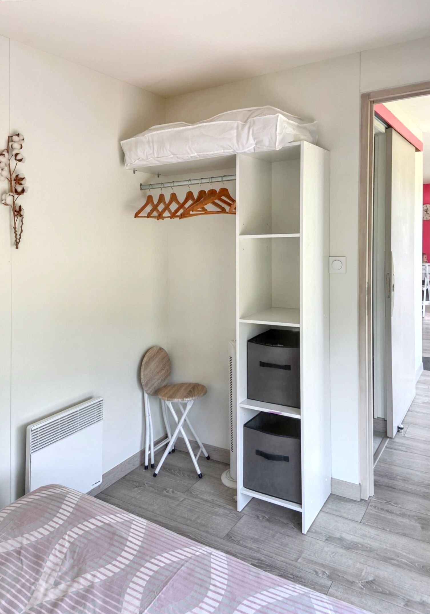 1 bedroom, iron/ironing board, internet