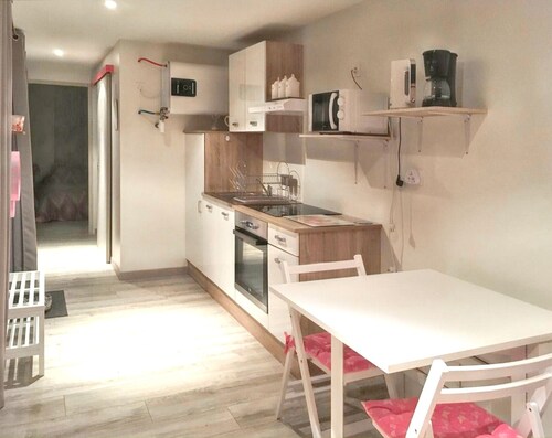 Homerez - Charming House in La Bouillie, garden, 25 m²