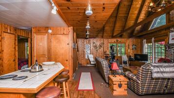 House, Multiple Beds, Hot Tub | Living room | Fireplace