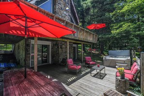 Balcony - Piney Bear Cabin (Swanton)