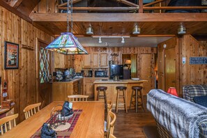Dining - Piney Bear Cabin (Swanton)