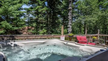 House, Multiple Beds, Hot Tub | Spa