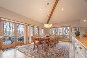 House, Multiple Beds, Hot Tub | Private kitchen | Fridge, microwave, stovetop, dishwasher