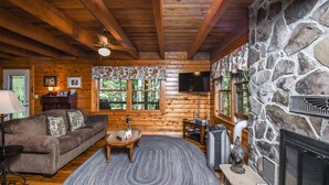 House, Multiple Beds, Hot Tub | Living room - Serendipity (Oakland)