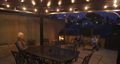 Mins. to DT, Zoo, Conv Ctr, Beaches, Balboa Park, Airport. Families welcome!