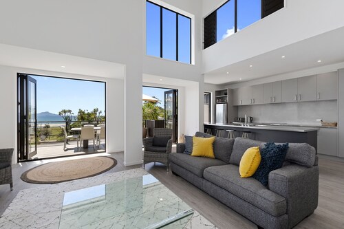 Harnifin - Langs Beach Holiday Home