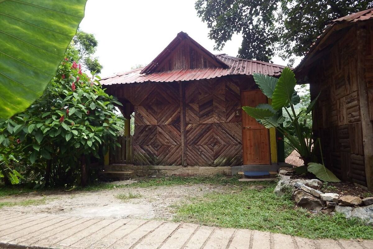 Valentina Cabin