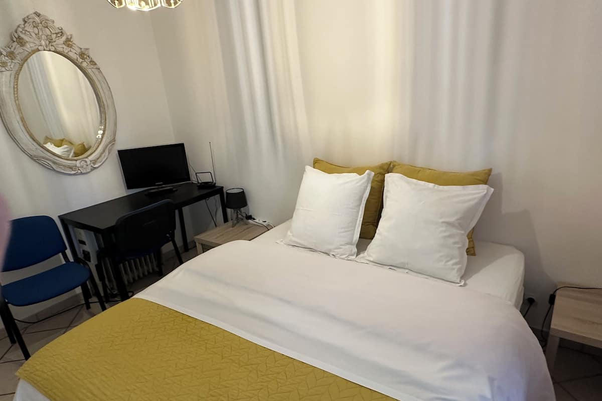 Double Room | 4 bedrooms, individually decorated, individually furnished