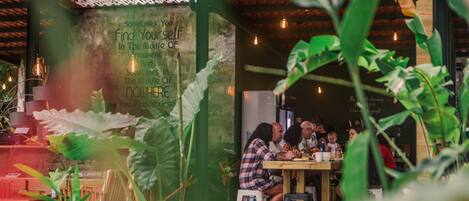 รวมอาหารเช้าแบบท้องถิ่น ทุกวัน