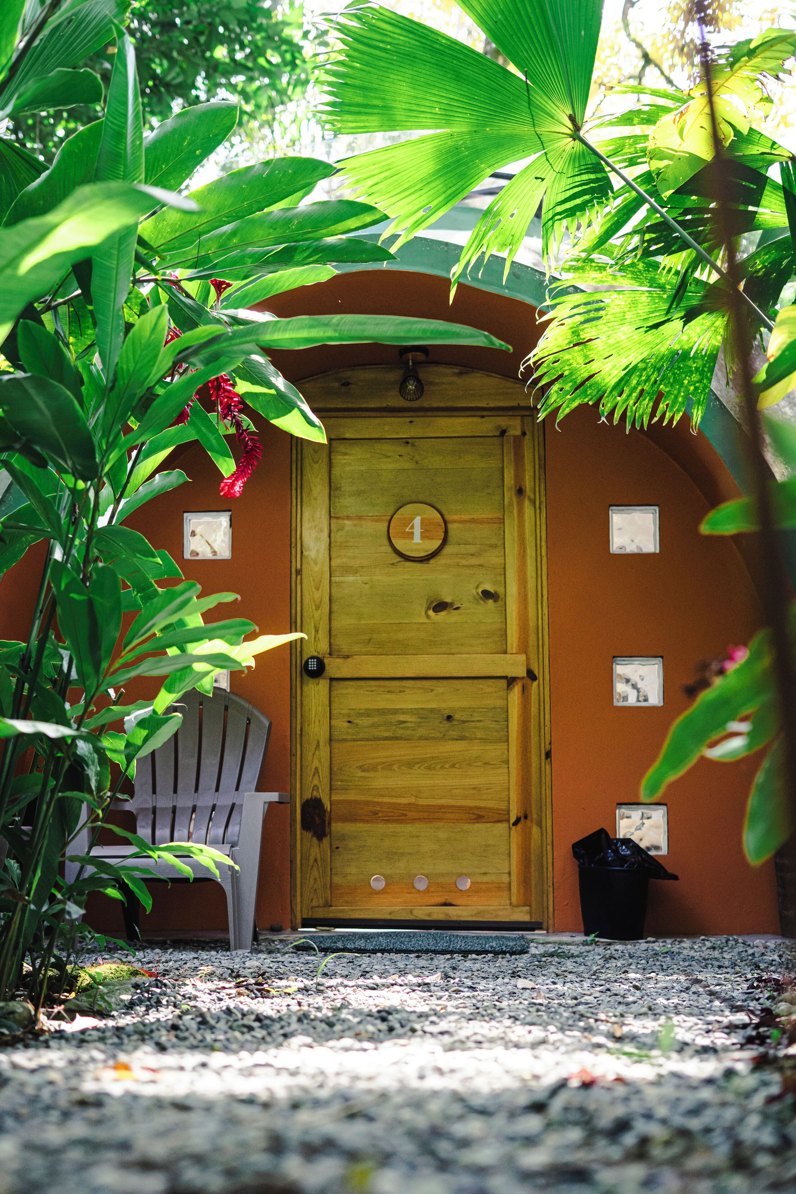 Mặt tiền nơi lưu trú