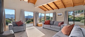 Sycamore Place - Wanaka Holiday Home