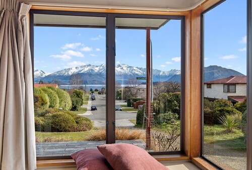 Sycamore Place - Wanaka Holiday Home