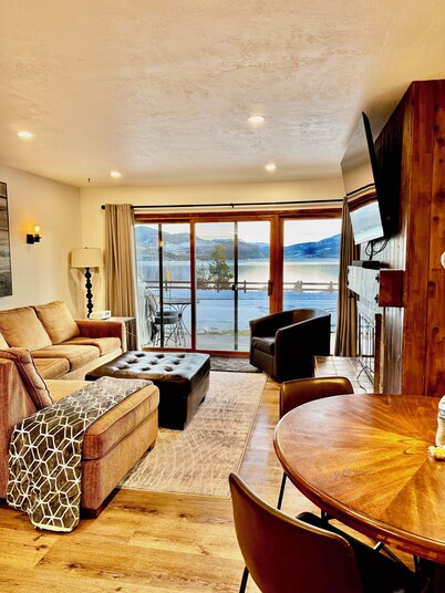 🏔️☀️⛵️UPDATED! Mountain Lake views! Near Marina & Amphitheater -Pool Hottub WiFi 