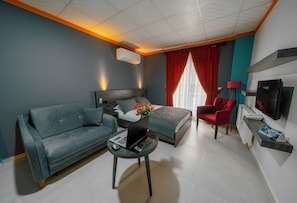 Chambre Deluxe | Literie de qualité, coffre-fort, rideaux d’obscurcissement