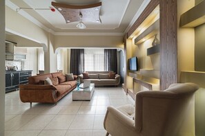 Suite (2+1) | Living room | LCD TV - City Life (Iskenderun)