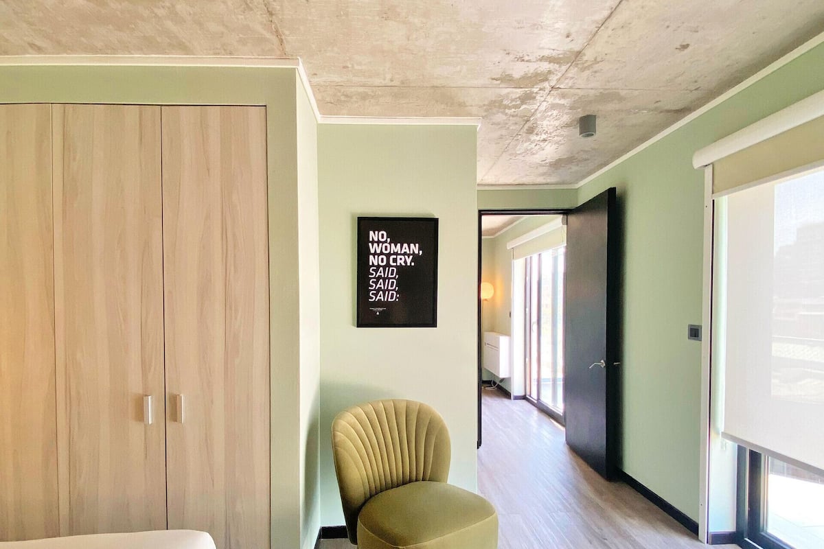 1 bedroom, in-room safe, laptop workspace, blackout drapes
