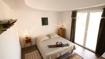 1 chambre, fer et planche Ă repasser, lit parapluie, Wi-Fi gratuit