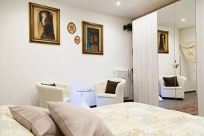 1 bedroom, WiFi - First House Posillipo (Napoli)