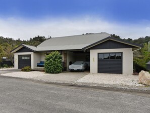 Exterior - Blue Lagoon - Kaiteriteri Holiday Unit (Kaiteriteri)