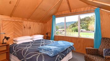 3 bedrooms, iron/ironing board, WiFi