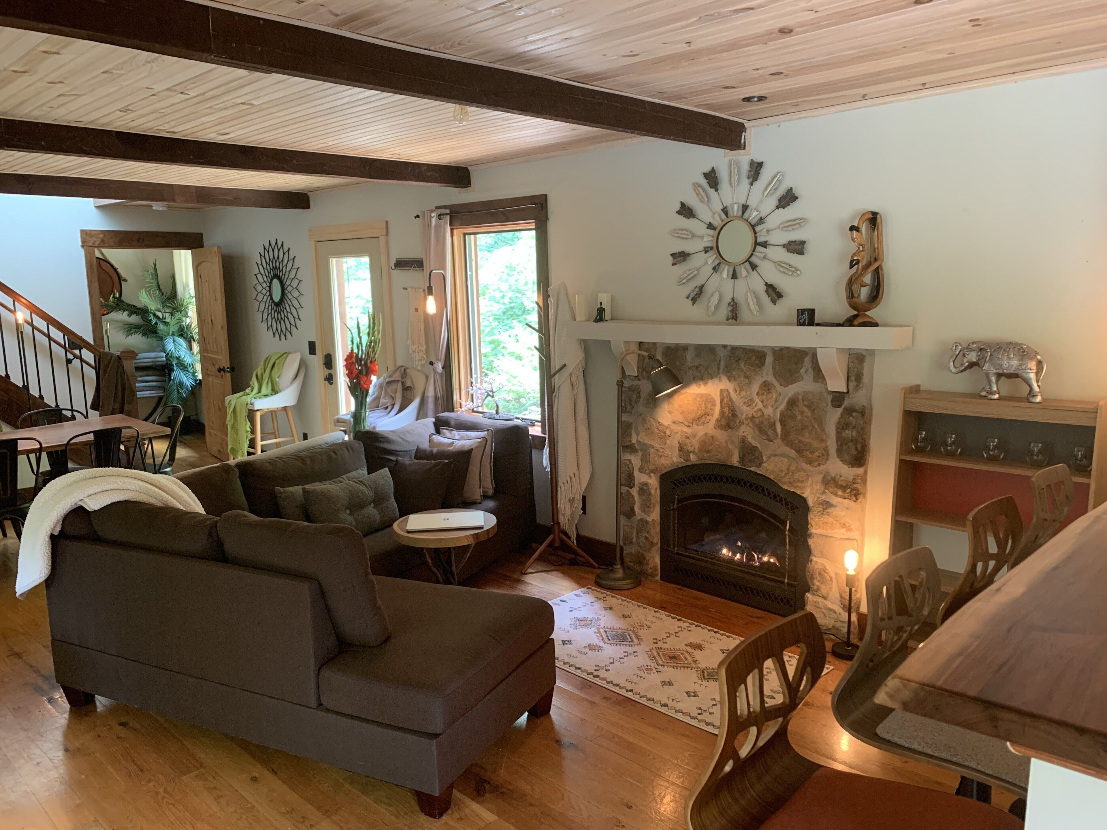 Älytelevisio, takka, stereot