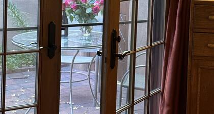 Beautiful Santa Fe downtown property walking distance to the Plaza