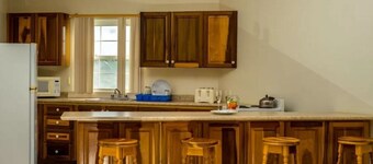 Deluxe 1, kitchenette