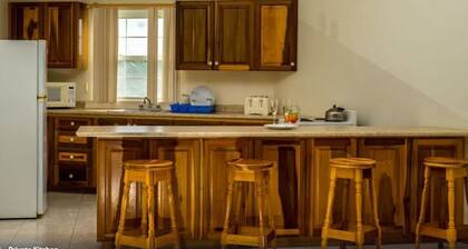 Deluxe 2, kitchenette