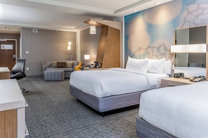 Desk, laptop workspace, iron/ironing board, free WiFi - Courtyard by Marriott Asheville Biltmore Village (Asheville)