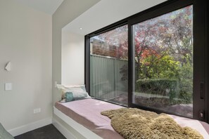 2 slaapkamers, een strijkplank/strijkijzer, wifi, beddengoed