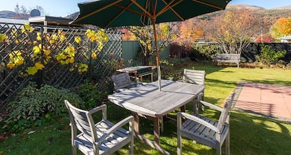 Brow Peak View - Arrowtown Holiday Home