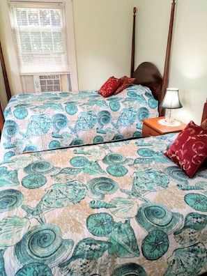 3 bedrooms, in-room safe, iron/ironing board, free WiFi