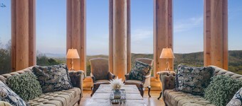 Beautiful Blue Ridge cabin with tri-state views, hot tub, & multiple decks