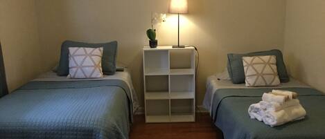 2 chambres, bureau, fer et planche à repasser, Wi-Fi gratuit