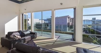 Ocean Escape - Omaha Holiday Home