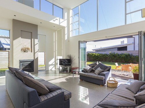 Ocean Escape - Omaha Holiday Home
